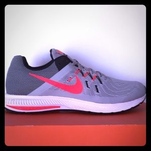BRAND NEW Nike Zoom Winflo 2!!!